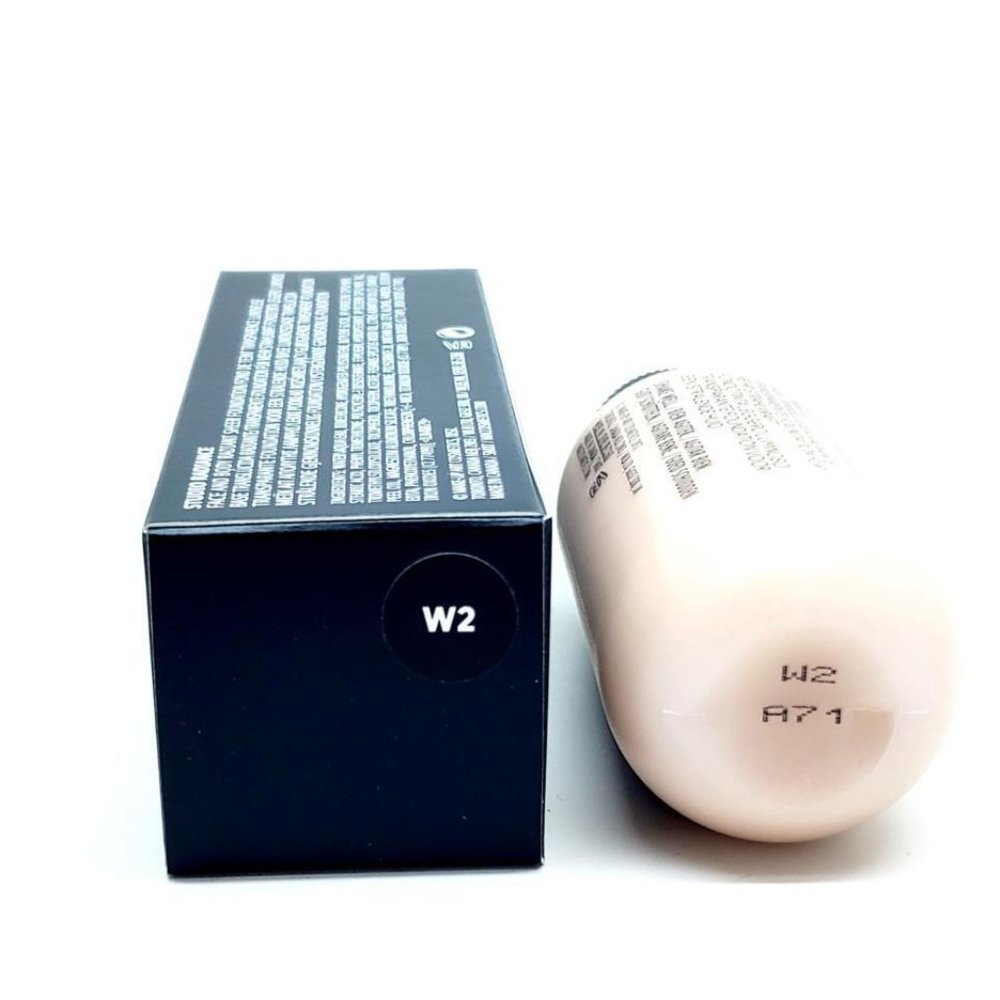 MAC Studio Radiance Face And Body Sheer Foundation W2 - Picture 3 of 3